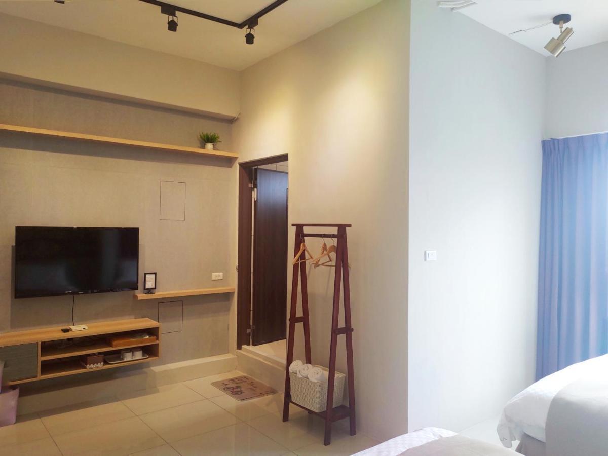 Railway Traveler B&B T'ai-tung Exterior foto